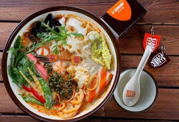 亮张麻辣烫加盟