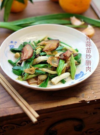 美味青蒜炒腊肉的做法 美味青蒜炒腊肉的做法