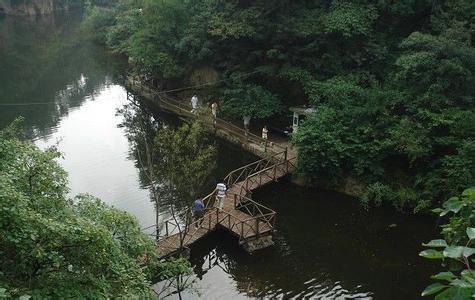 —画眉谷生态旅游区,位于河南省鲁山县尧山镇境内,尧山风景名胜区北麓