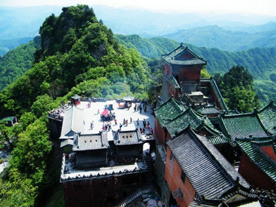 >  游记攻略 > 湖北武当山自助游攻略   武当山是著名的道教仙山,这一