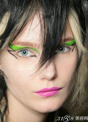 2013年彩妆流行趋势:三款秋冬T台妆容亮瞎眼-3158美容网