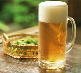 夏天喝啤酒掌握几点可防肥胖