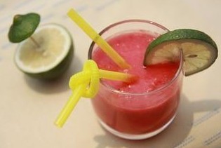 夏季水果中吃什么能解酒?-酒讯-常识-3158名酒