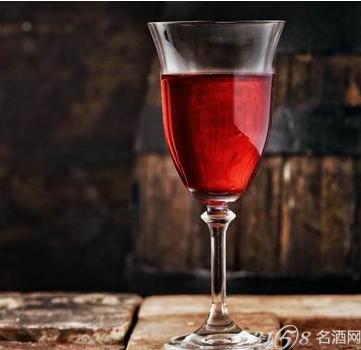 女人每天喝多少红酒-3158名酒网