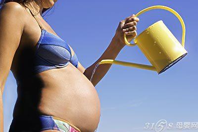 怀孕初期孕妇能不能泡热水澡?