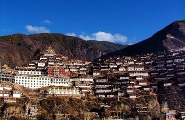 四川景点之甘孜寺