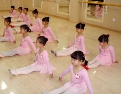 上海幼儿舞蹈培训班 DOS HOP幼儿舞蹈培训班