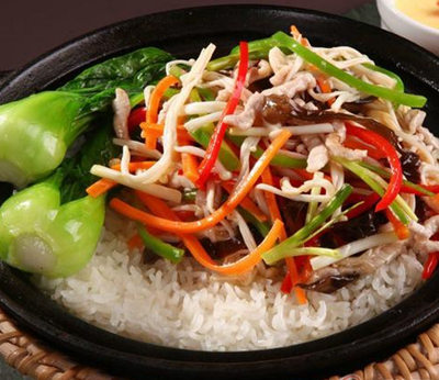 煲仔饭机器多少钱一台?