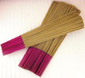 目前制香机械多少钱一台?