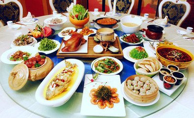 金鼎轩好吃吗 金鼎轩酒楼方庄店成立于1997年1月,该店位于北京市丰台