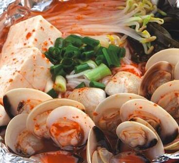 小粉哥花甲米线