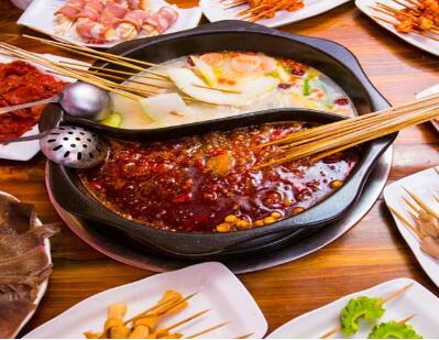 开串串香火锅店有多少利润