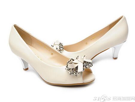 中国 德赛/德赛帝伦女鞋加盟总部是一家专业生产中、高档男女真皮皮鞋的...