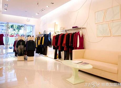 优美世界女装旗舰店代理