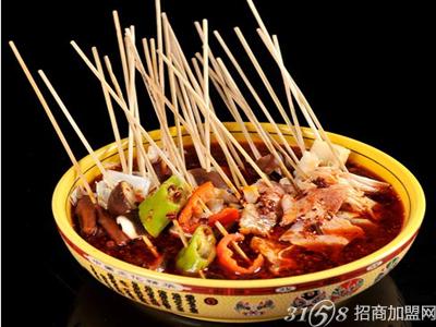 川味的精髓,啊咻冷锅串串不但味道悠长,麻辣可调,味碟多样,且食用方便