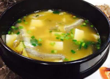 炖豆腐汤的家常做法 fedd6c605c49be5f74c49934d504206c.jpg