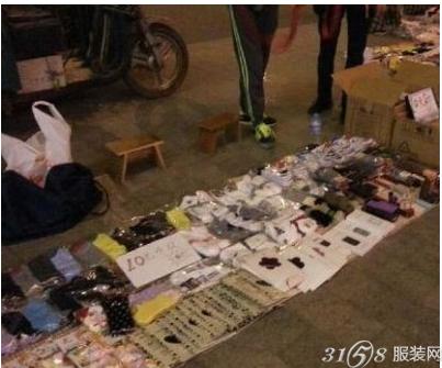 冬天摆地摊卖袜子挣钱吗
