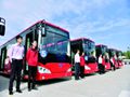喜迎广州财富全球论坛 438辆中国红纯电动公交车上路