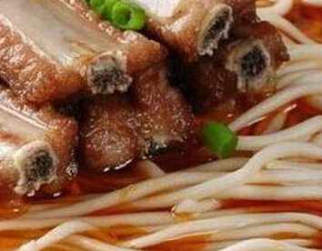 高品质牛肉面 c72bab41e8d968393dbd39ea5486d766.jpg