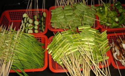 路边的烧烤摊有多赚钱？