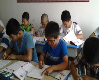 开一家小型教育培训班成本是多少?