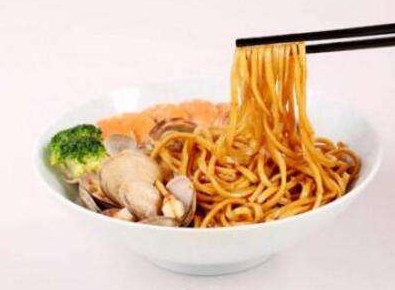 开海鲜焖面店需要多少资金呢