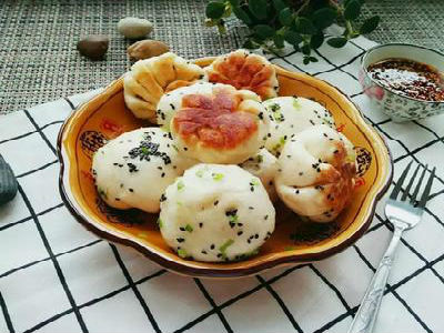 怎么吃生煎 1d855dfbef2bac5141357972e784147b.jpg