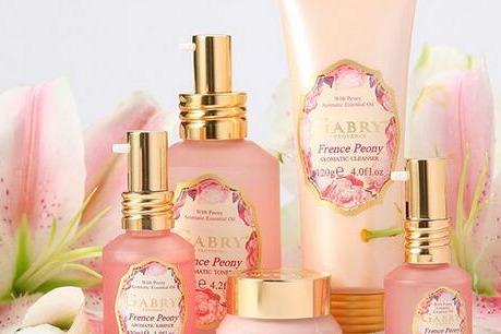 嘉柏儷香薰化妝品 嘉柏儷香薰化妝品