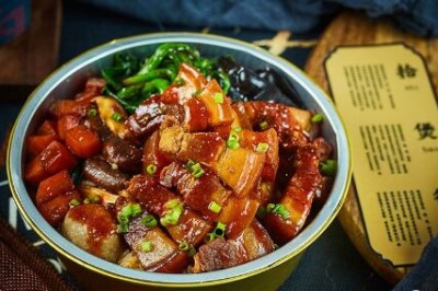 拾煲街烩烧饭加盟费要多少* 拾煲街烩烧饭加盟费要多少*