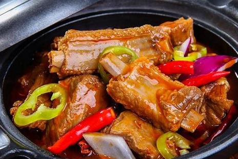 投资餐饮行业需要多少* 锅先森几万元投资创业 投资餐饮行业需要多少* 锅先森几万元投资创业
