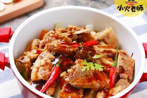 三汁焖锅连锁费 小*老师投资费用低 三汁焖锅连锁费 小*老师投资费用低