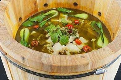 小城市加盟什么店比較好 魚你相伴噴泉魚*鍋生意好 小城市加盟什么店比較好 魚你相伴噴泉魚*鍋生意好