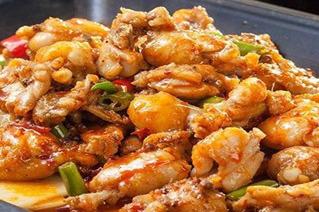 为什么炭火牛蛙店越来越火 花龙阵为你详细分析