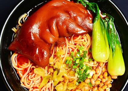 開壇子燜肉店店面大小有要求嗎 開壇子燜肉店店面大小有要求嗎