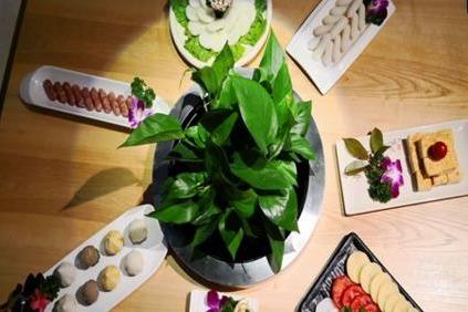 开*锅店做什么类型的容易** 开*锅店做什么类型的容易**