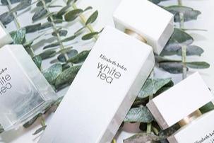 秀臣化妝品**不 那是當然 秀臣化妝品**不 那是當然