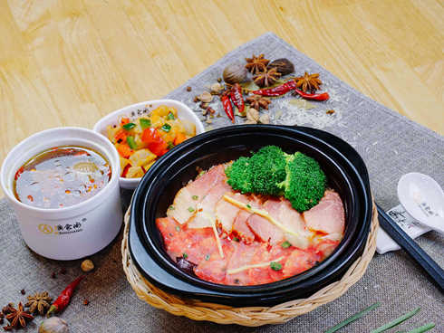 澳食尚煲仔饭 澳食尚煲仔饭