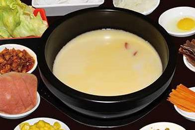 現在創業做什么生意好** 十萬可以開個米線店嗎 現在創業做什么生意好** 十萬可以開個米線店嗎