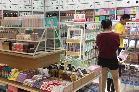 开时尚百货店到哪里进货好 利润高吗 开时尚百货店到哪里进货好 利润高吗