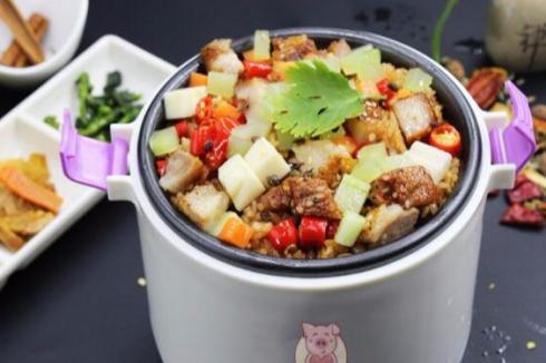 爱尚焖小猪烤肉焖饭 爱尚焖小猪烤肉焖饭