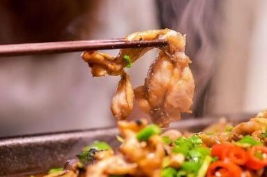 牛蛙火锅店需要多少资金投资 花龙阵这个品牌怎么样 牛蛙火锅店需要多少资金投资 花龙阵这个品牌怎么样