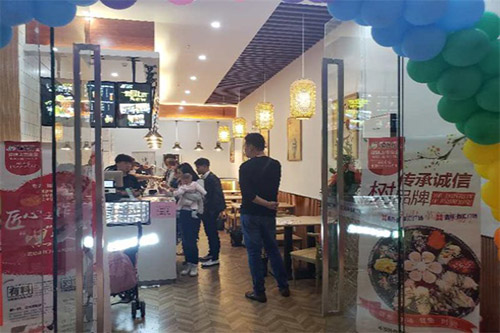 现在嘿店寿司小吃可以加盟吗 加盟费是多少 现在嘿店寿司小吃可以加盟吗 加盟费是多少