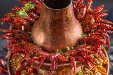 开一家炭火牛蛙加盟店总共投入多少* 还有没有市场 开一家炭火牛蛙加盟店总共投入多少* 还有没有市场
