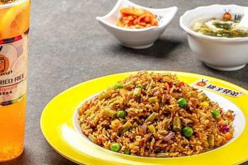 开一个炒饭店需要些什么 有什么要注意的 开一个炒饭店需要些什么 有什么要注意的