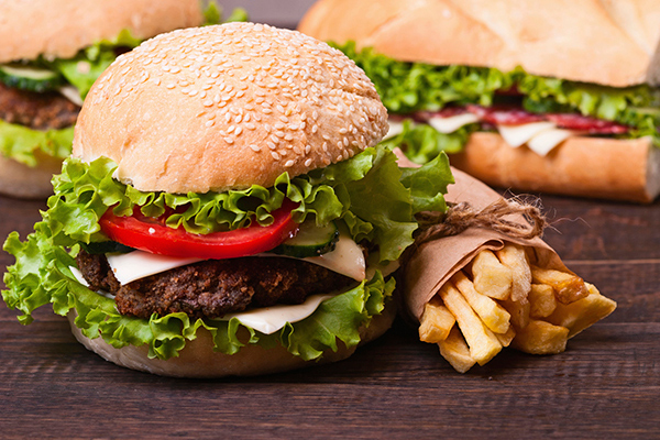 开一家西式快餐店需要多少钱 你有什么好建议