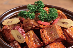 憨小二坛子焖肉 憨小二坛子焖肉