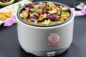 愛尚燜小豬烤肉燜飯 愛尚燜小豬烤肉燜飯